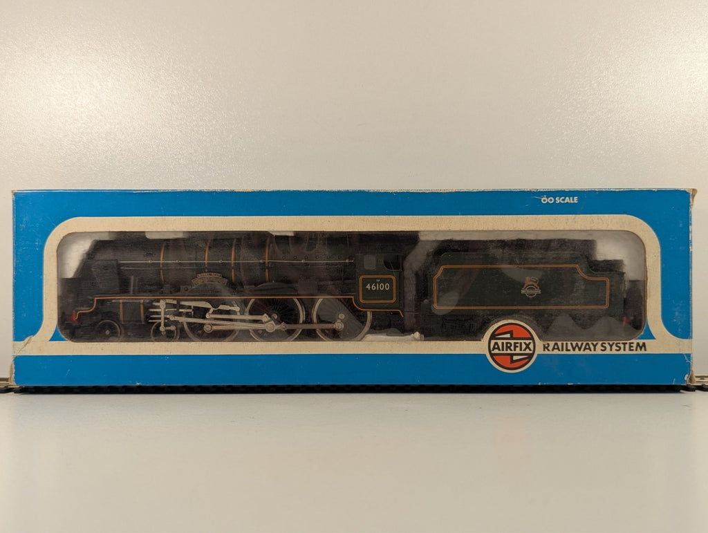 Airfix Railway System 54121-3 Royal Scot BR Green Steam Locomotive - Boxed