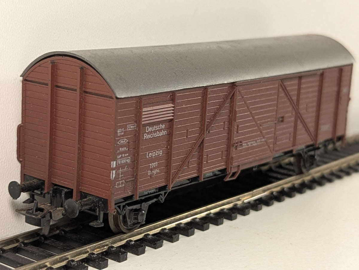 Roco Deutsche Bundesbahn Covered Goods Wagon Brown