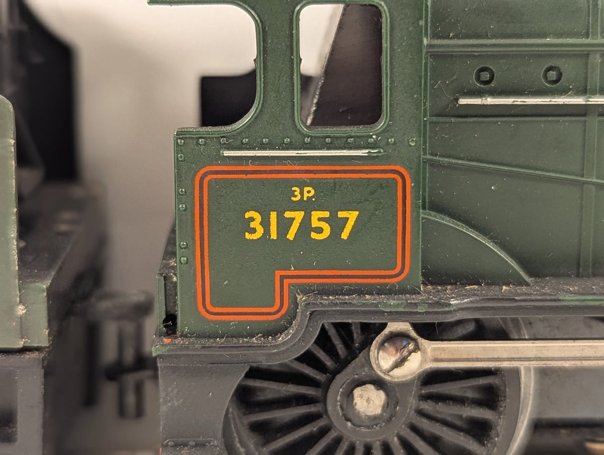 Tri-ang OO Gauge L1 Class 4-4-0 Steam Locomotive 31757