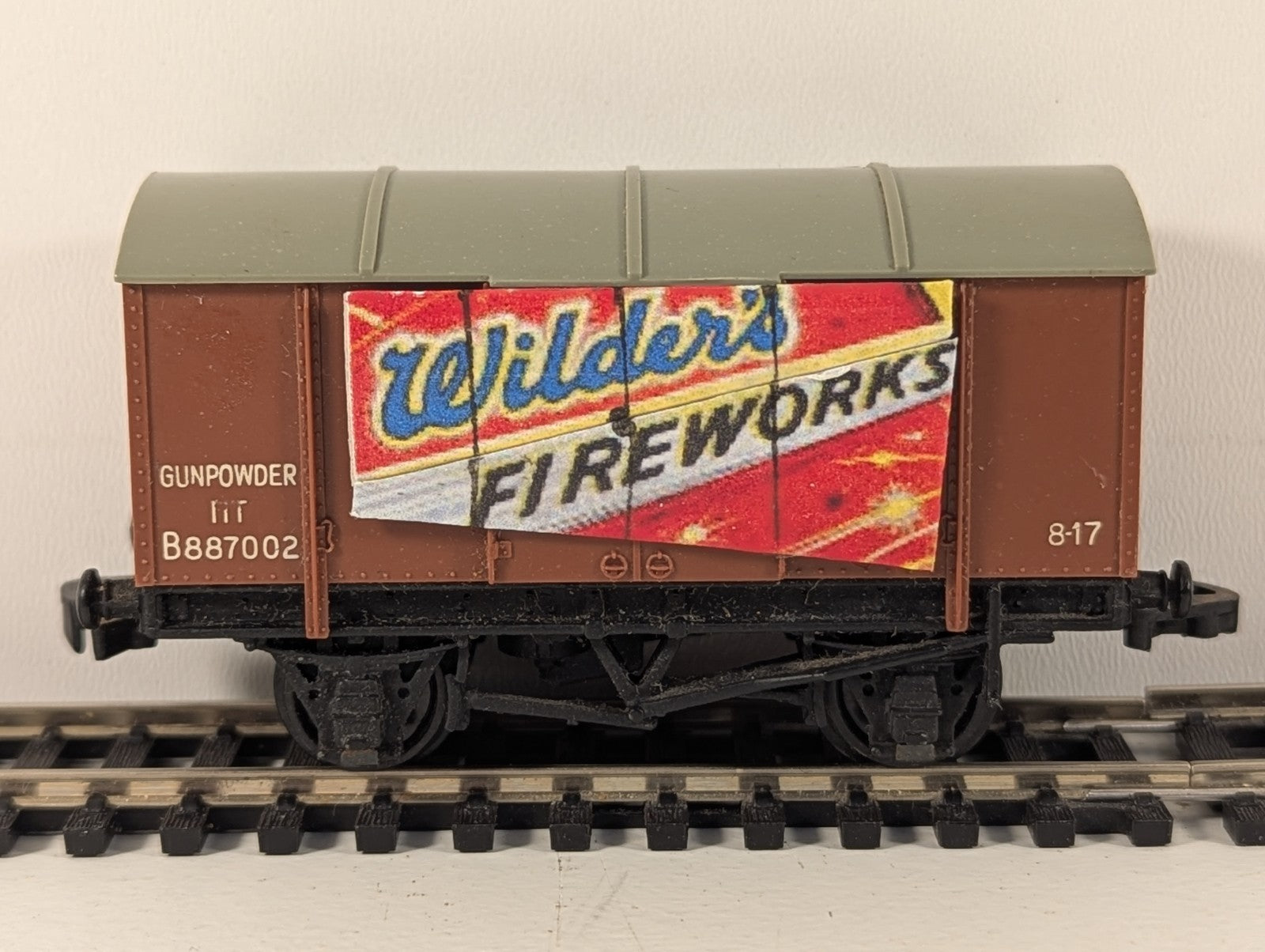 Hornby Dublo 4463 OO Gauge BR 11T Gunpowder Van Wagon
