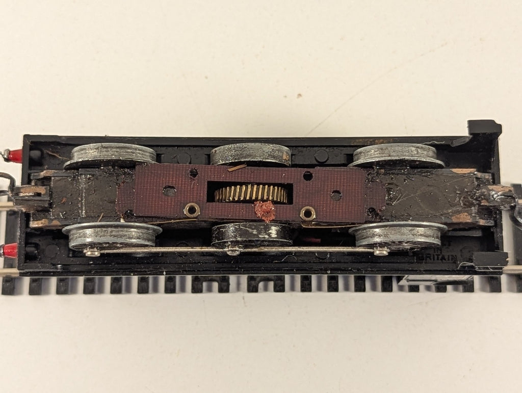 Tri-ang R251 OO Gauge BR Class 3F 0-6-0 Steam Locomotive - Spares/Repairs