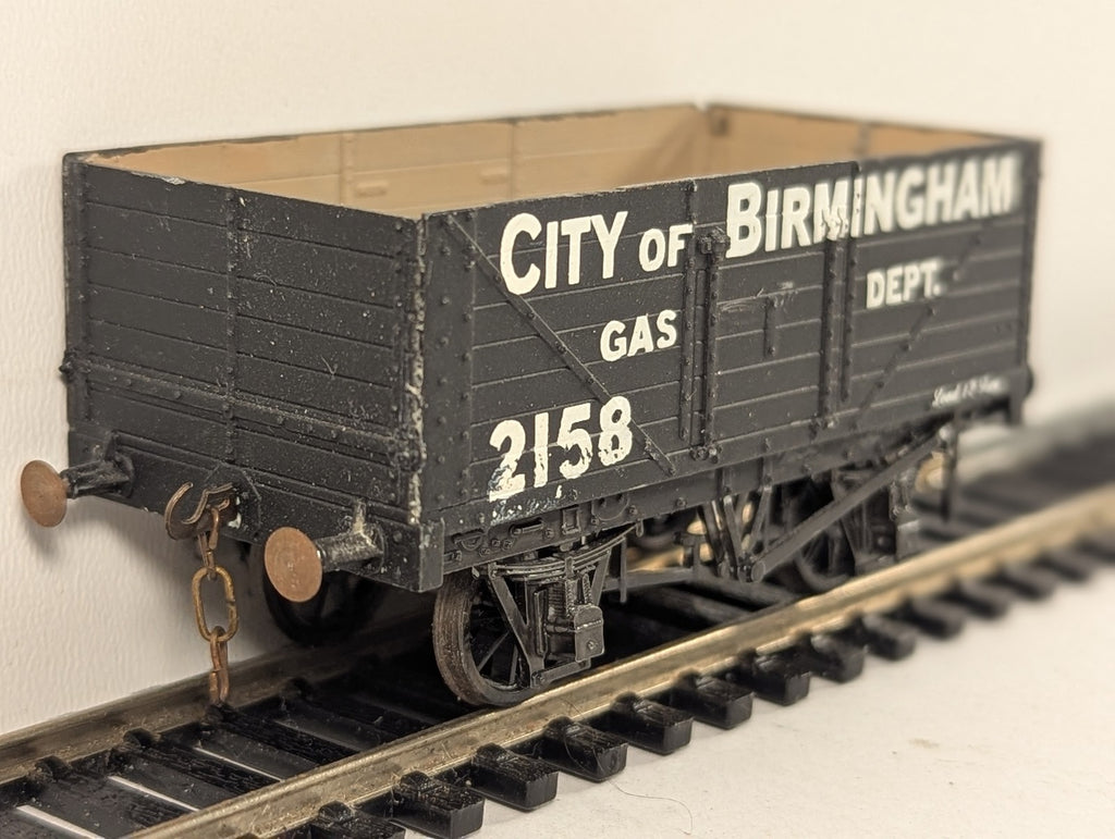 Kit-built OO Gauge 7 Plank Open Wagon Goods Wagon 2158