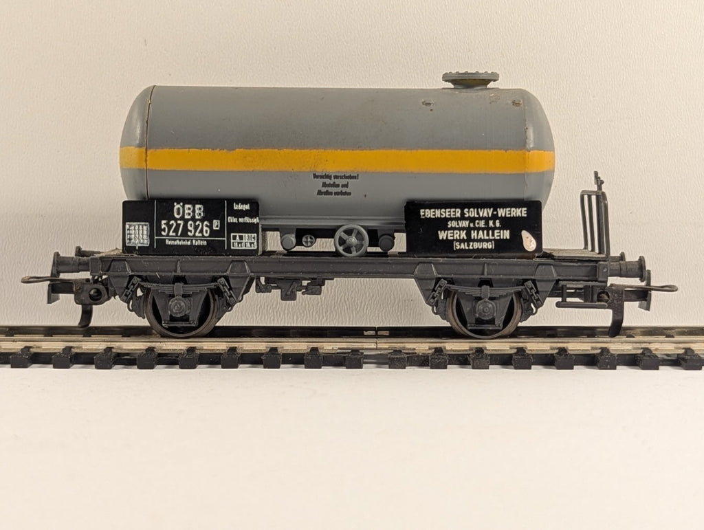 Liliput L224762 HO Gauge Austrian Federal Railways 4-Wheel Tank Wagon - Boxed