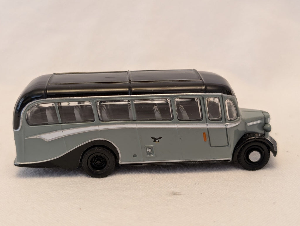 Corgi 1:76 Scale Bedford OB Duple Vista Coach Die-cast Model Coach