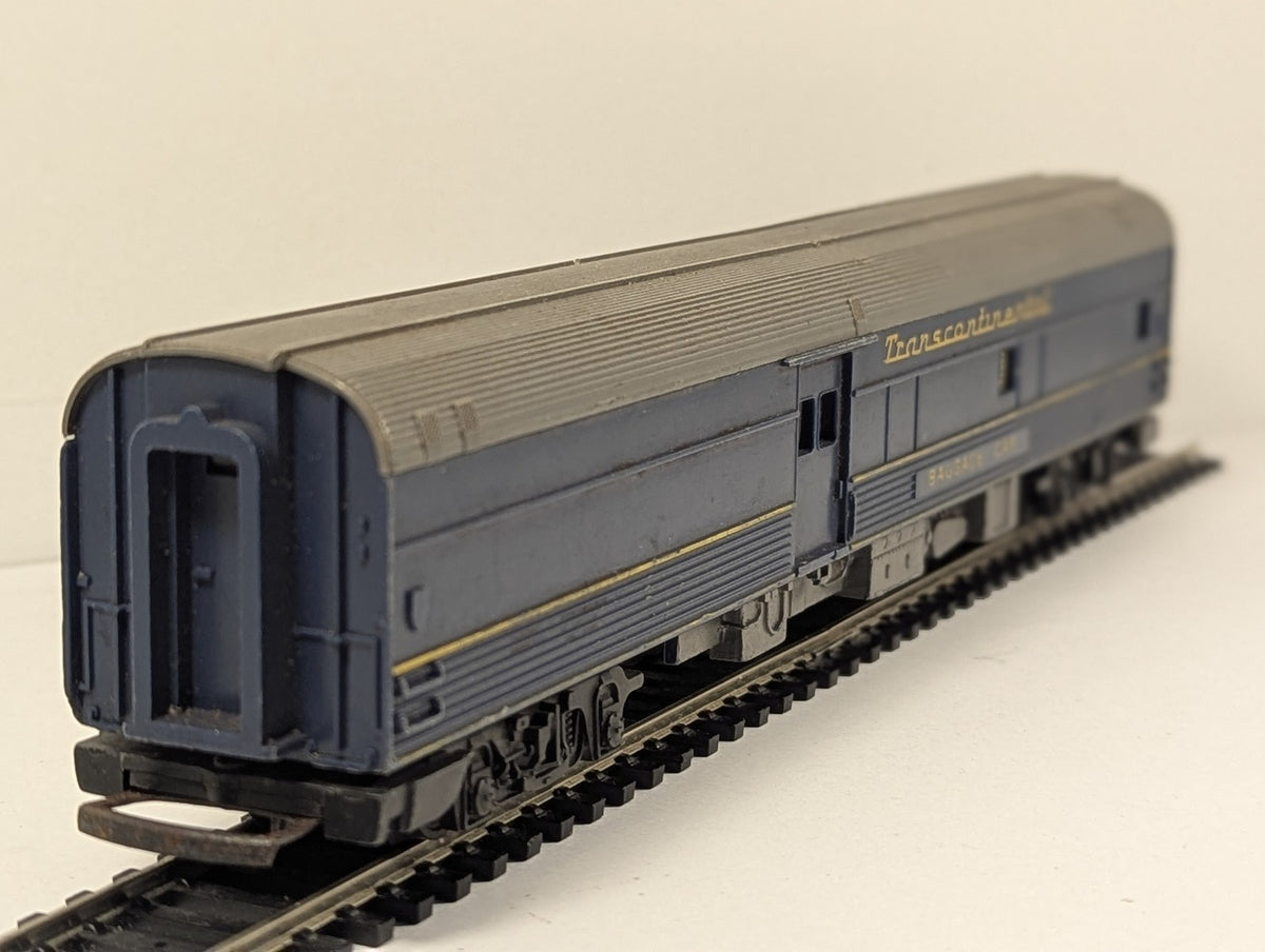 Tri-ang OO Gauge Transcontinental Baggage Car Passenger Coach