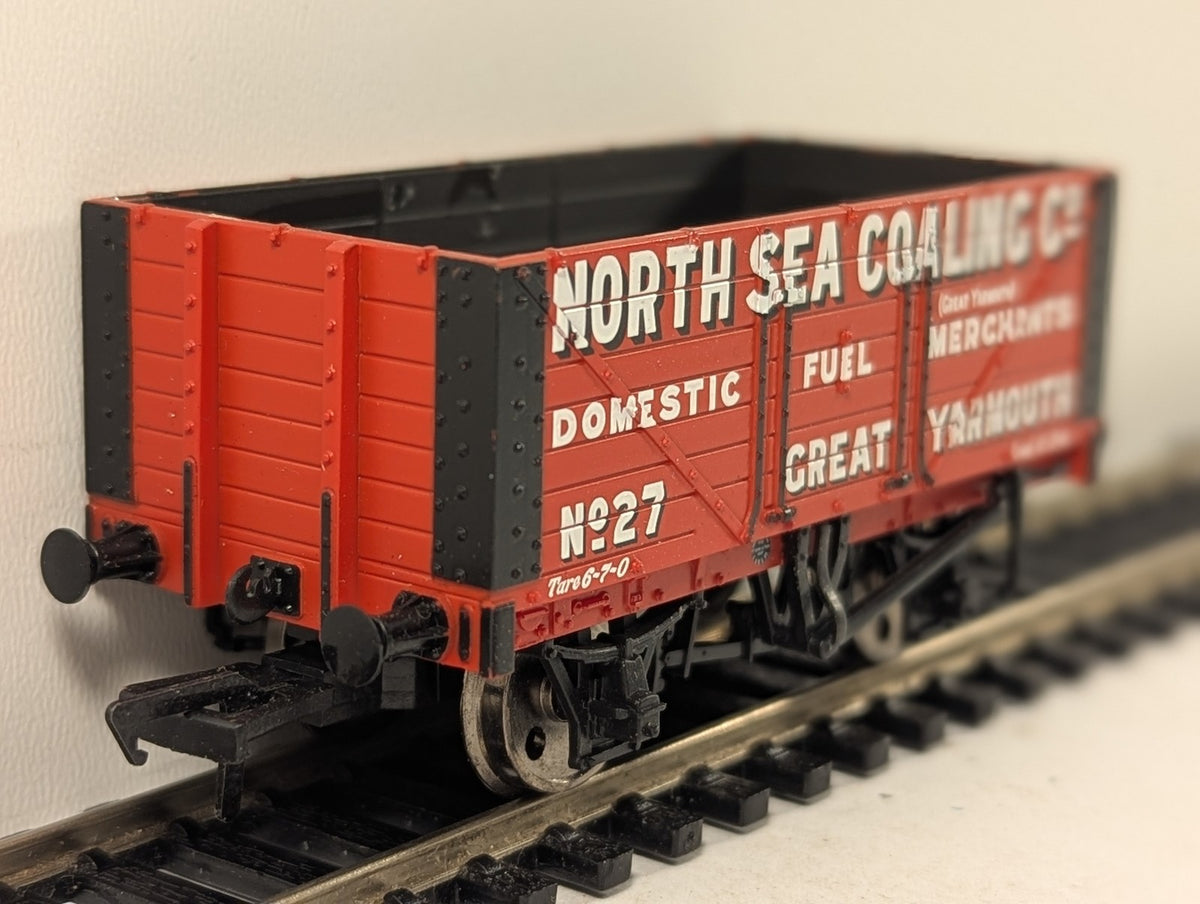 Bachmann OO Gauge 7 Plank Wagon Goods Wagon 27 North Sea Coaling Co. 37-111
