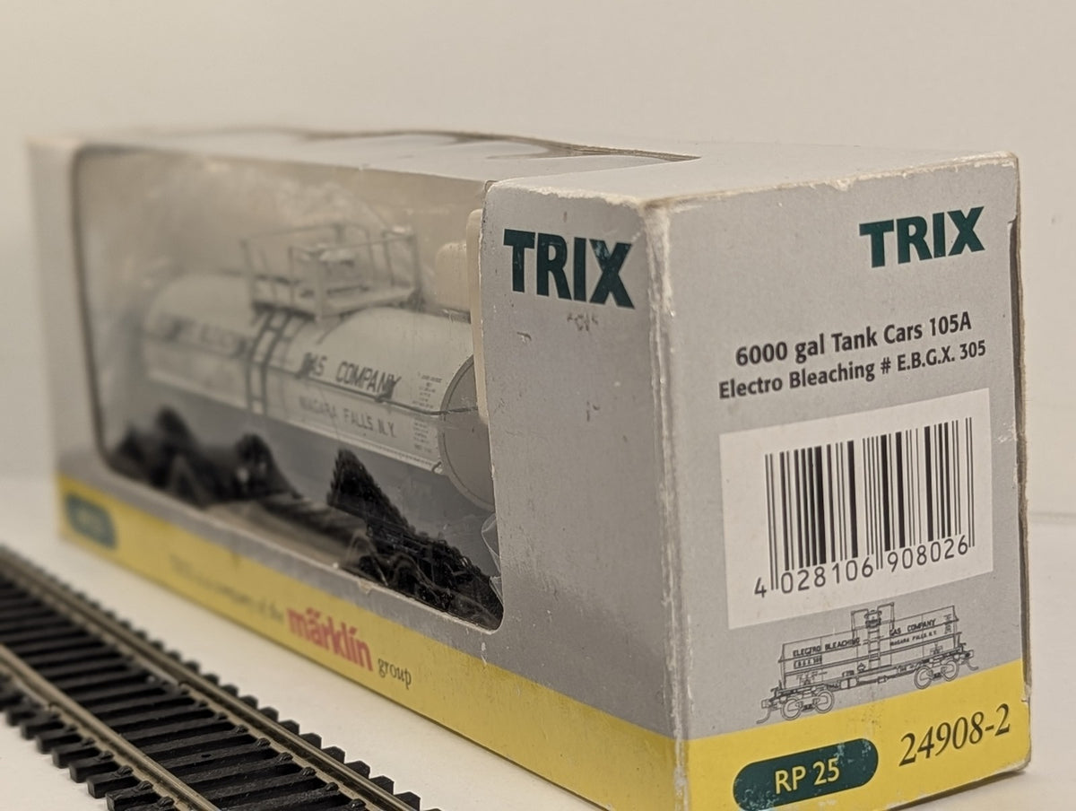 Trix HO Gauge 6000 gal Tank Car 105A Electro Bleaching E.B.G.X. 305