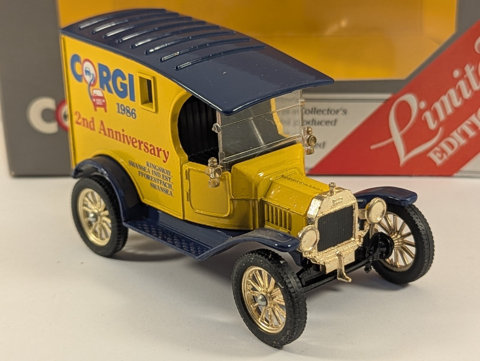 Corgi Classics 874 Ford Model T Van Corgi 2nd Anniversary