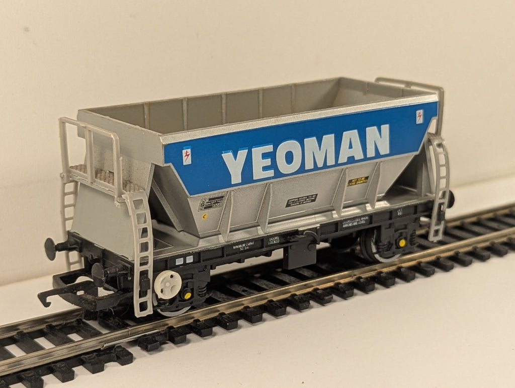 Hornby R213 PGA Hopper Wagon