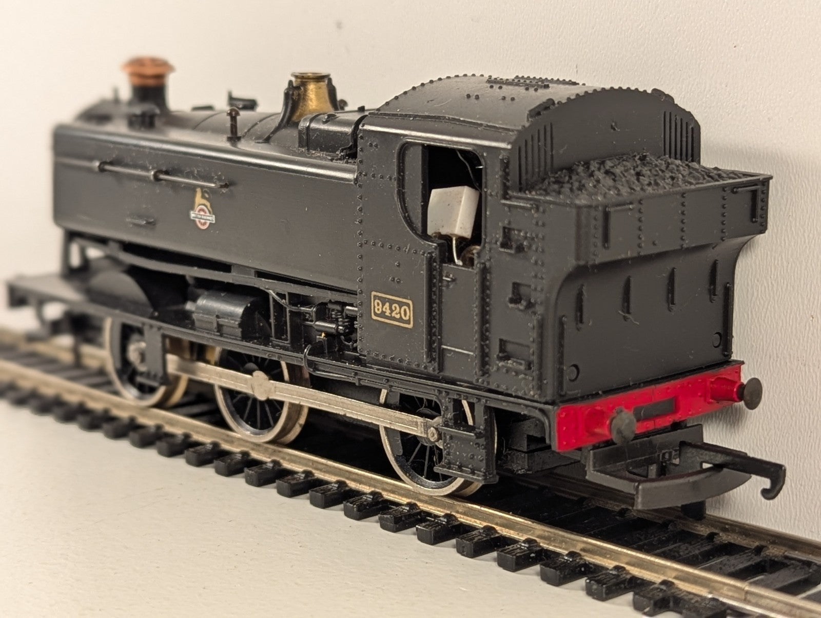 Lima Class 94XX Pannier Tank No.9420 BR Black OO Gauge