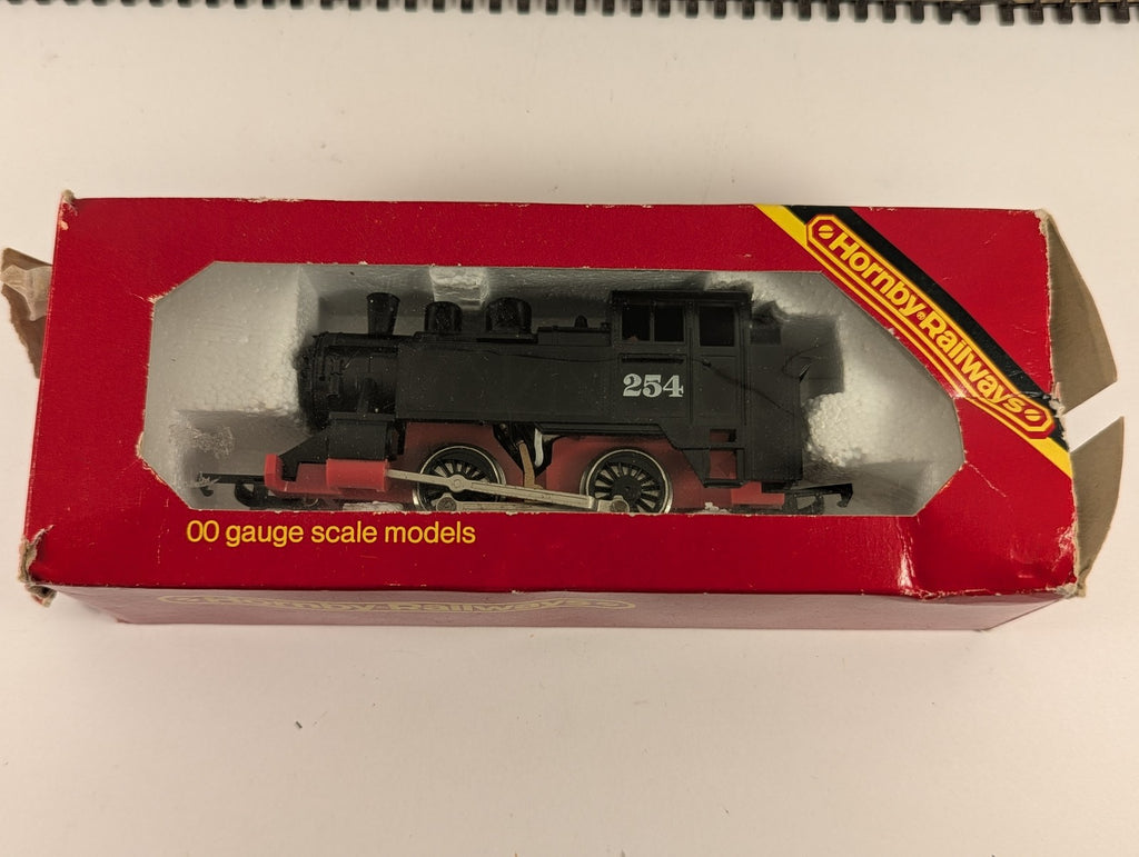 Hornby OO Gauge 0-4-0 Freight Loco Steam Locomotive 254 Black R254