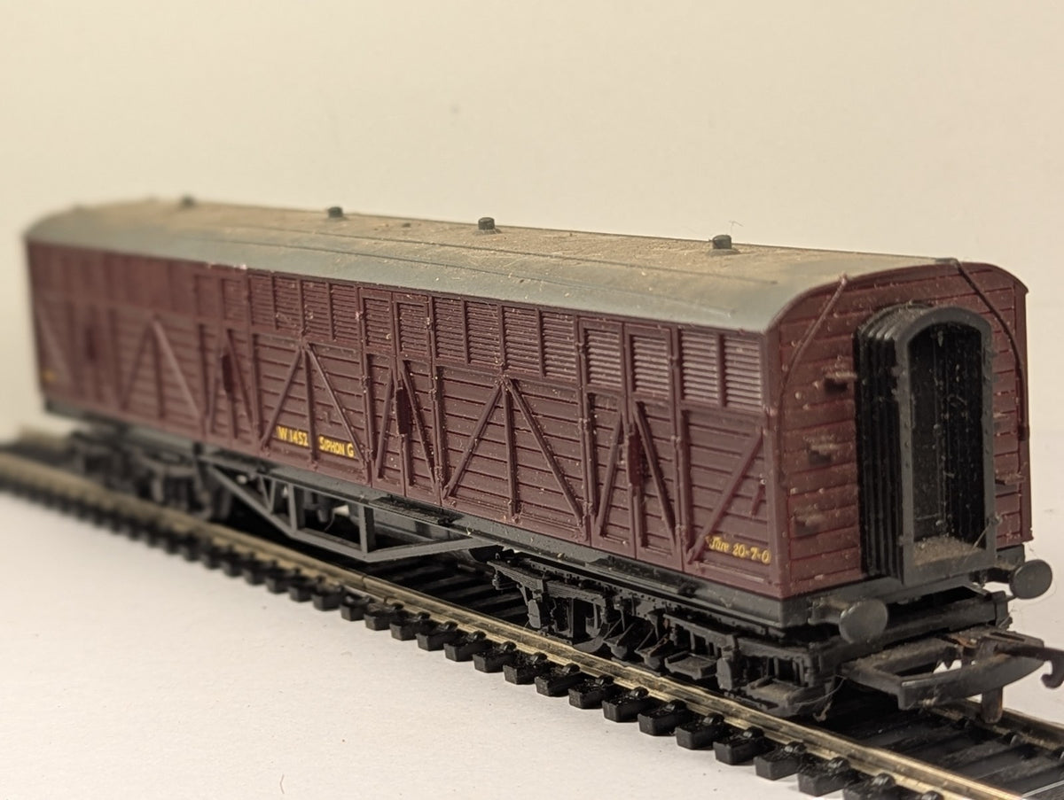 Mainline Railways OO Gauge Siphon G Bogie Van W1452 BR Maroon
