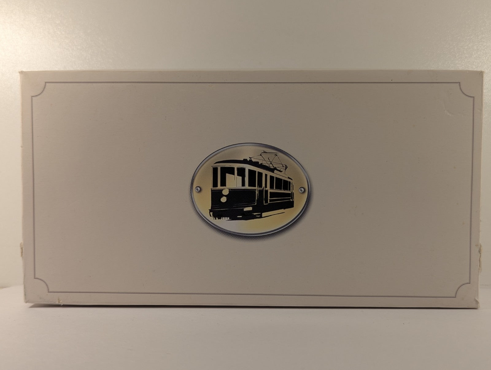 Corgi 1:76 / OO Scale Blackpool Brush Railcoach Diecast Model 621