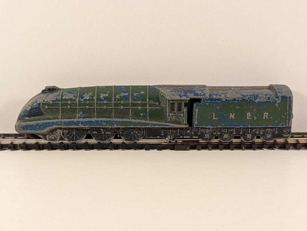 Vintage Dinky Toys Meccano L N E R 2509 Express Passenger Train