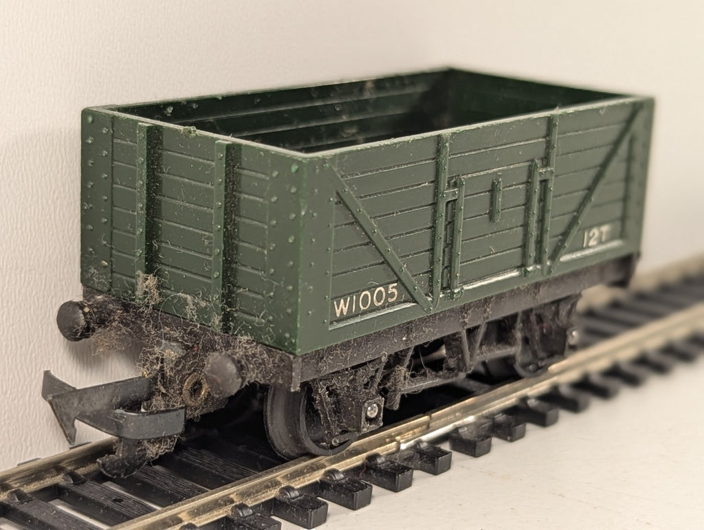 Tri-ang R10 OO Gauge 7 Plank Open Wagon