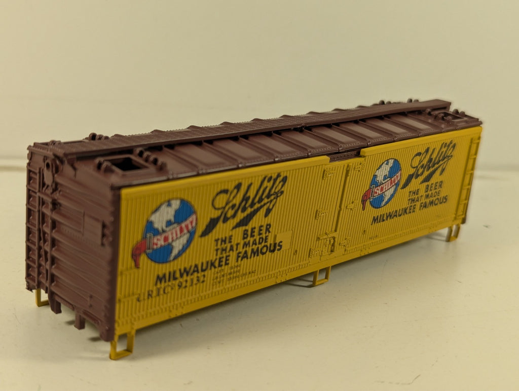 Athearn 5211 40-Foot Wood-Sheathed Refrigerator Car Kit HO Gauge - Boxed
