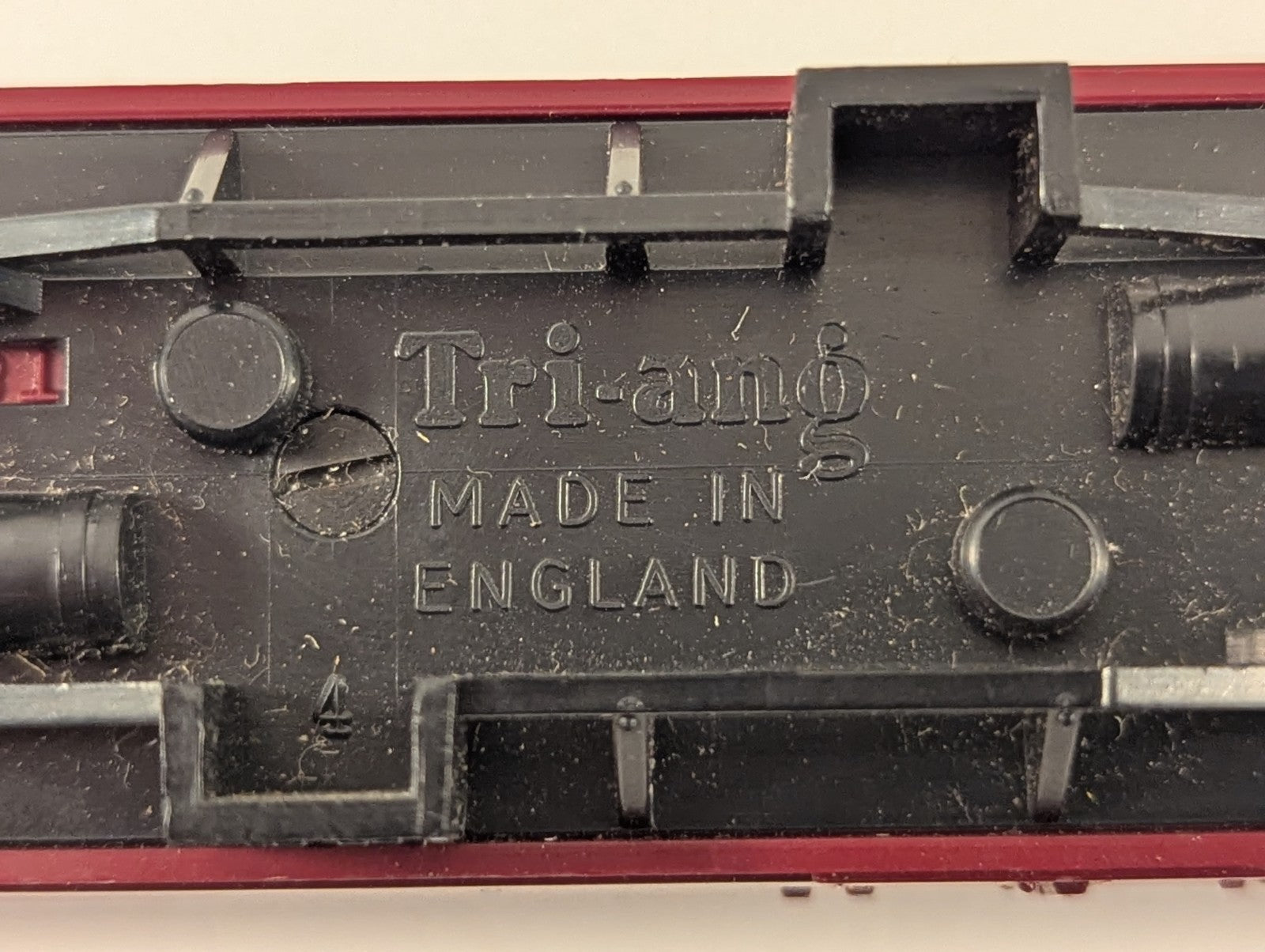 Tri-ang TT Gauge BR Mk1 Corridor Brake Second Coach
