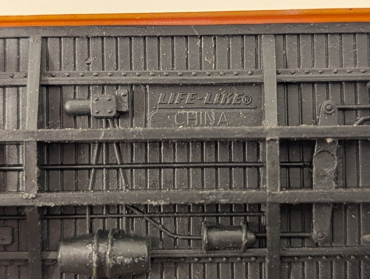 Life-Like HO Gauge 8-Wheel Caboose WM 1872 Chessie System (Western Maryland)