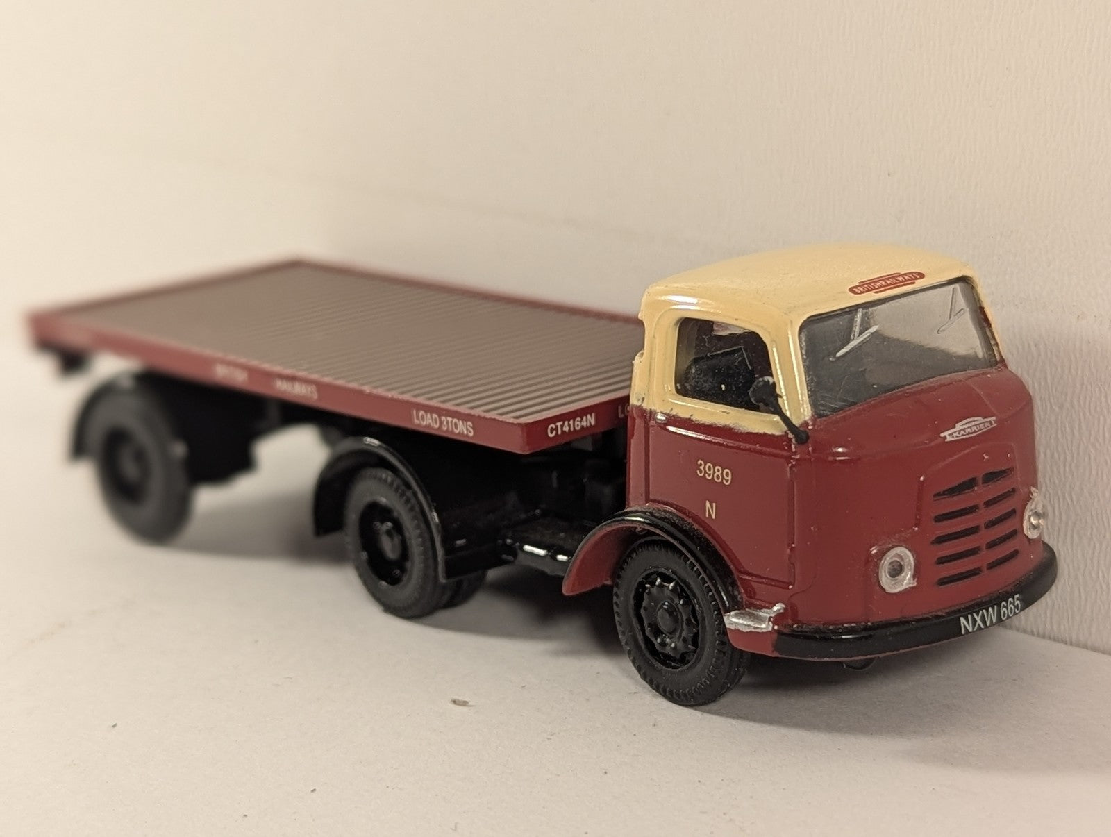 Lledo OO Gauge Karrier Bantam Articulated Flatbed Die-cast Vehicle 3989 N