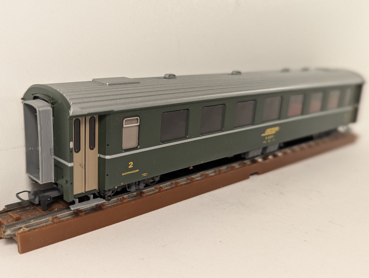 Bemo HOm RhB Einheitswagen B 2377 Passenger Coach RhB Green 3240 117