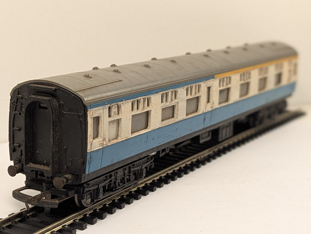 Tri-ang OO Gauge BR Mk1 Blue Grey Passenger Coach