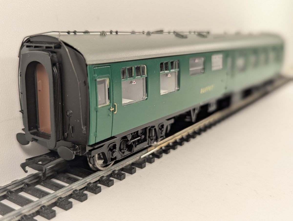 Bachmann OO Gauge BR Mk1 Restaurant Miniature Buffet (RMB) Passenger Coach S1881
