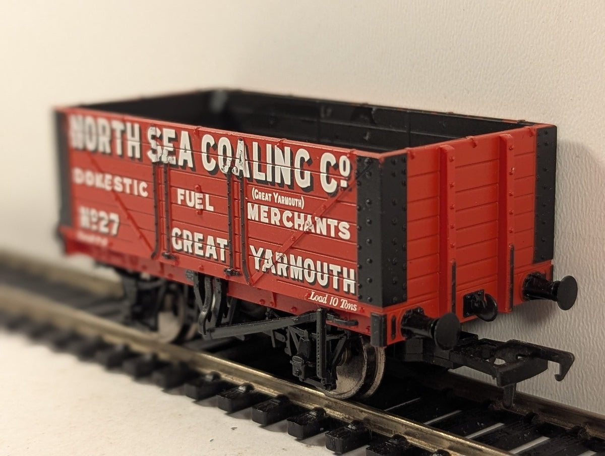 Bachmann OO Gauge 7 Plank Wagon Goods Wagon 27 North Sea Coaling Co. 37-111