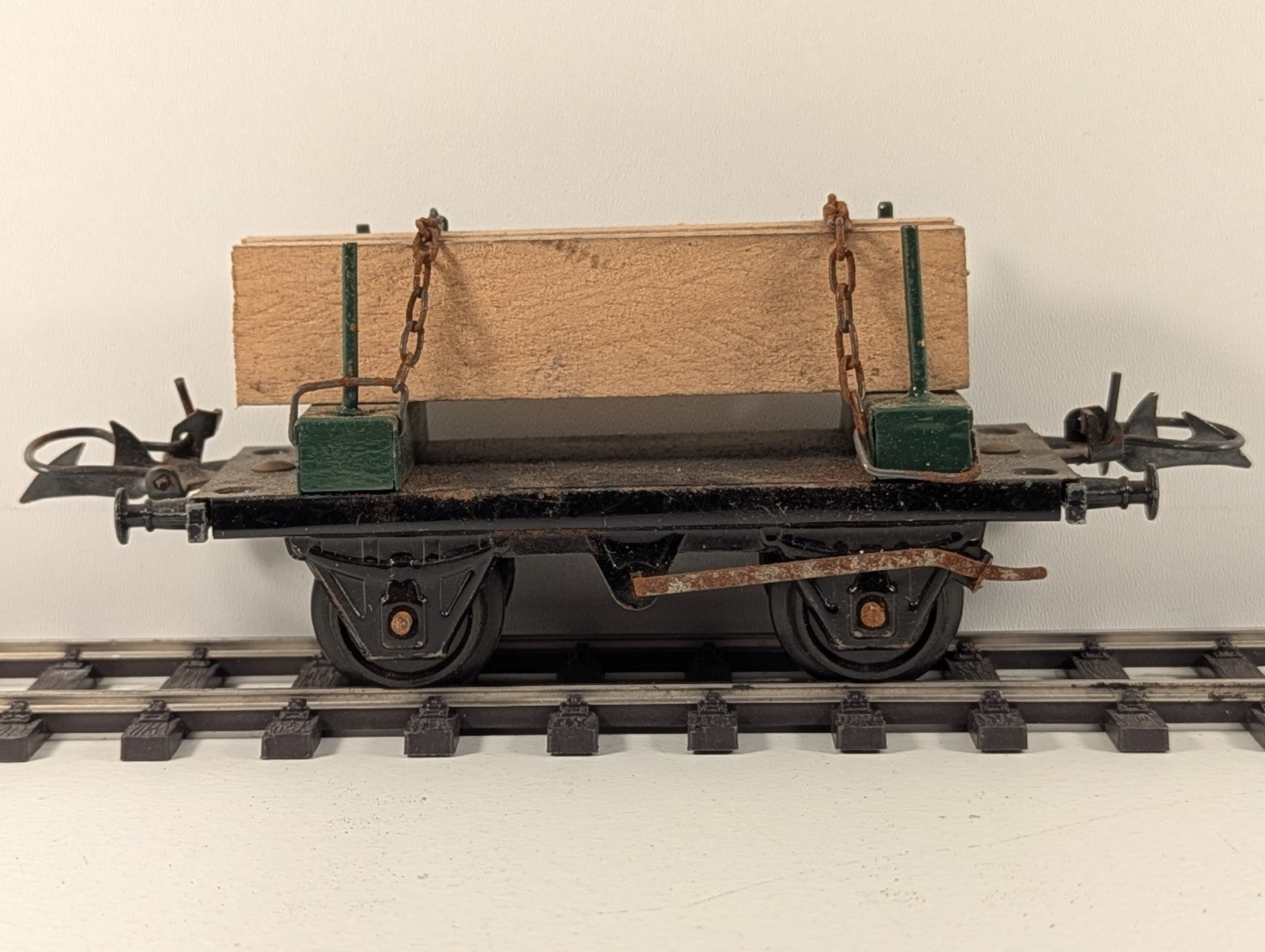 Hornby RC 24058A O Gauge No.1 Timber Wagon with Wood Load