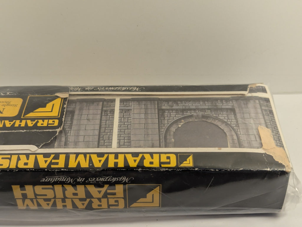 Graham Farish 9515 N Gauge Single Track Bridge & Tunnel Kit