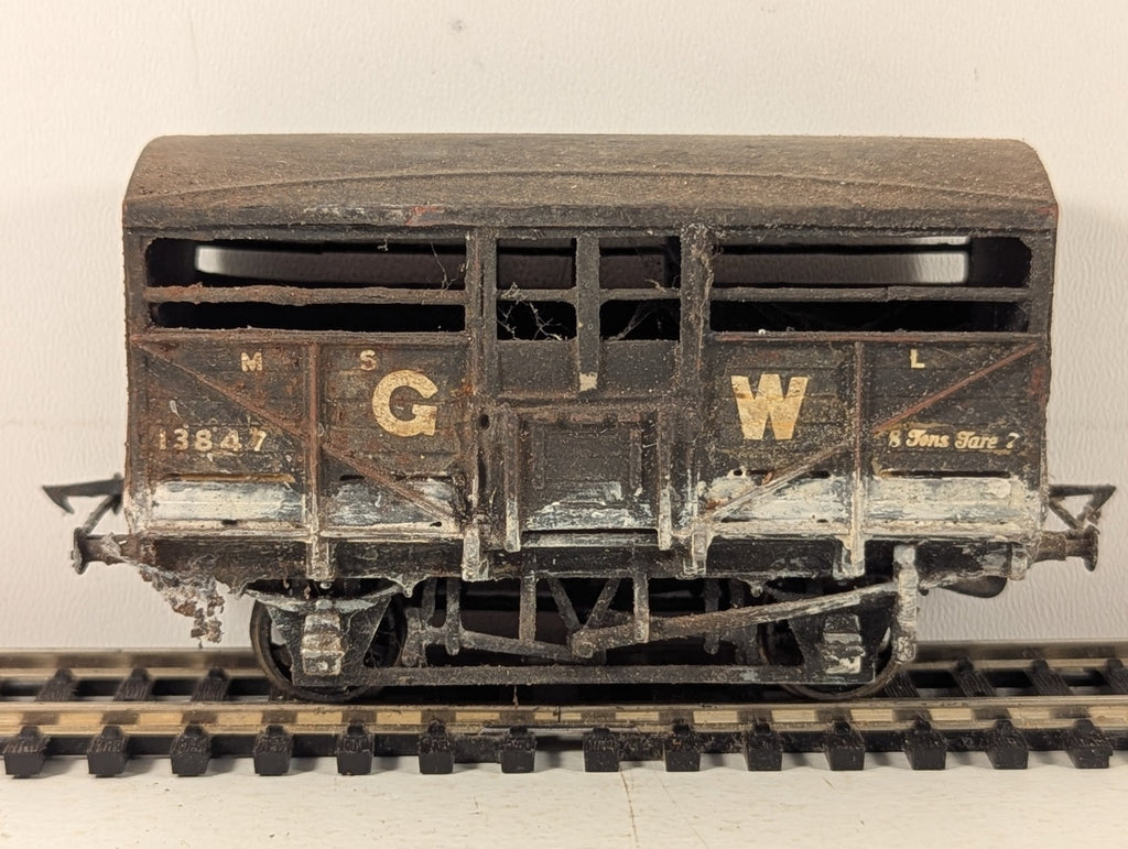 Kitbuilt GWR Cattle Wagon Goods Wagon 13847 GWR Brown