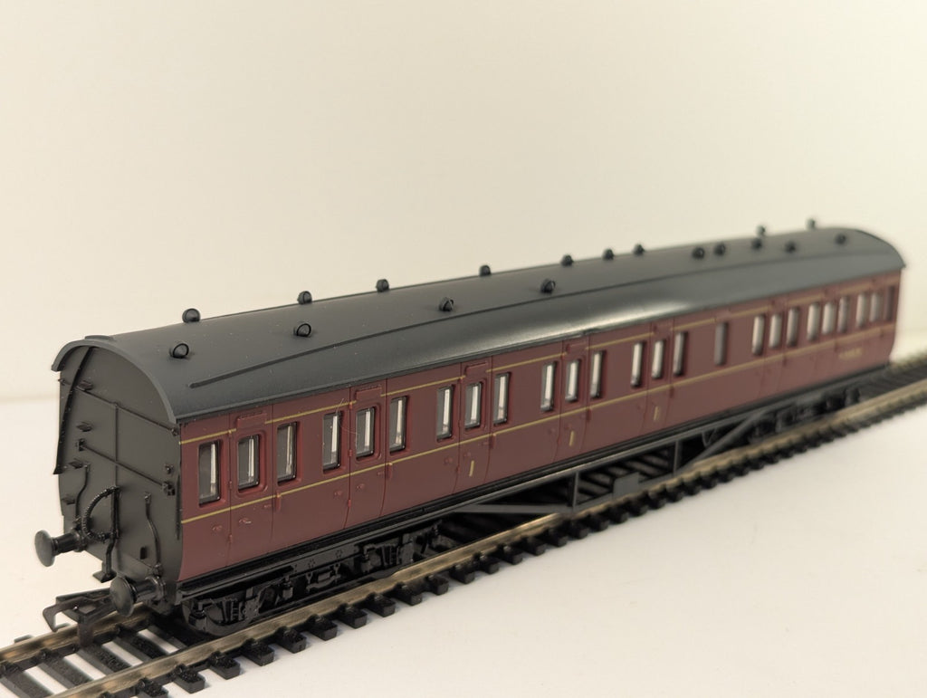 GMR Airfix OO Gauge BR 57ft 1st Class Composite Non-Corridor Boxed