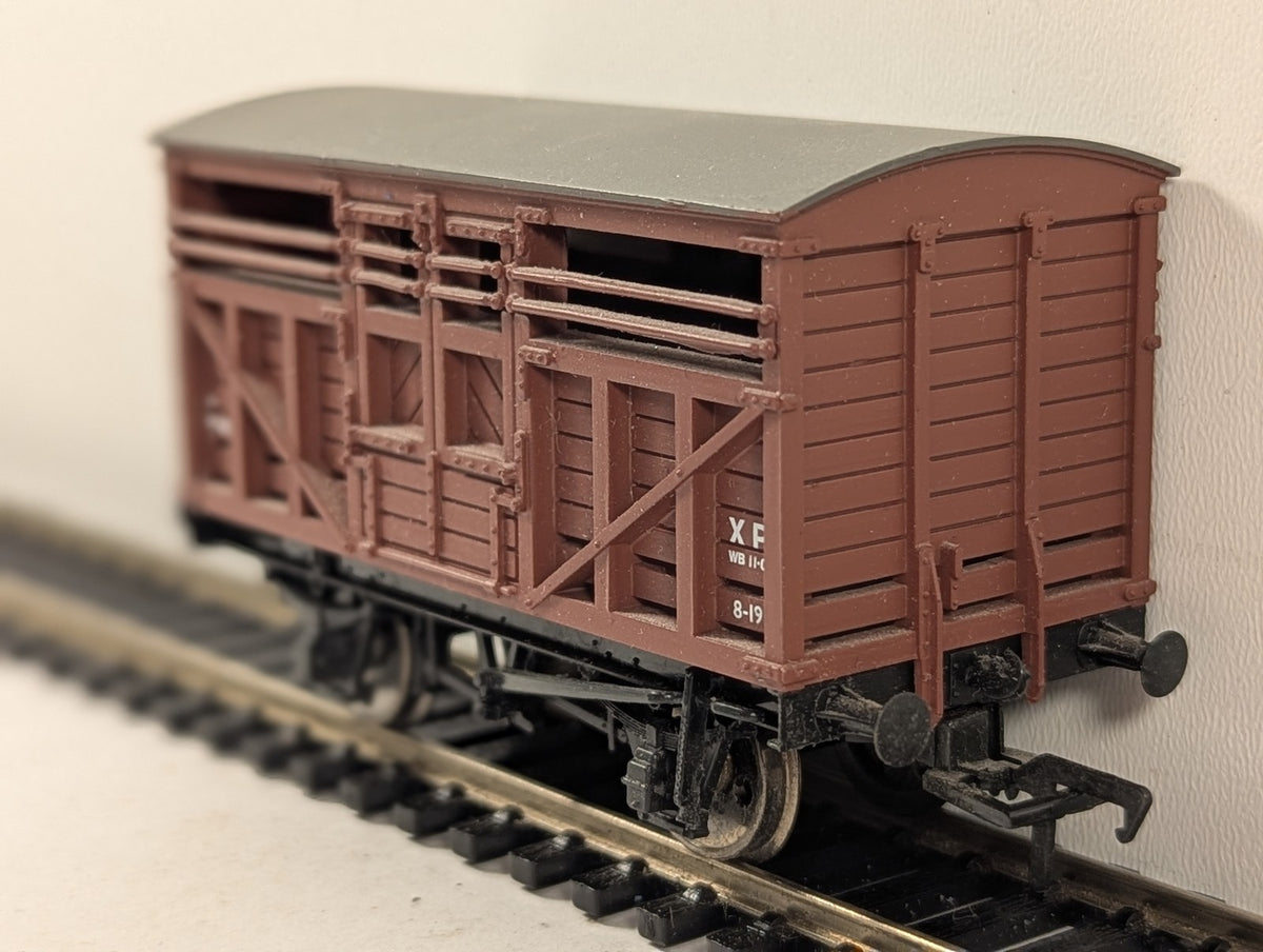 Bachmann OO Gauge 12T Cattle Wagon Goods Wagon M292722 BR Bauxite 38-100B