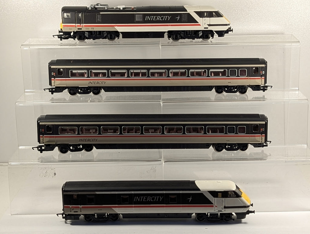 Hornby OO Gauge InterCity 225 Train Pack 91014, 82205, 12410, 12408