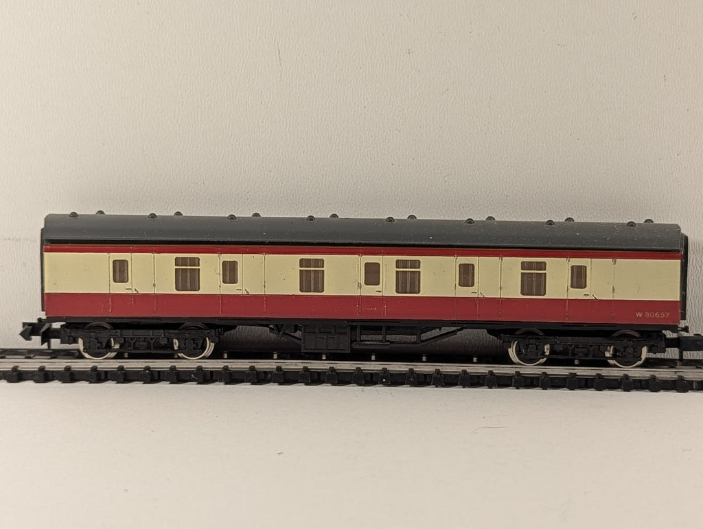 Graham Farish N Gauge BR Mk1 Corridor Coach Passenger Coach W 80657