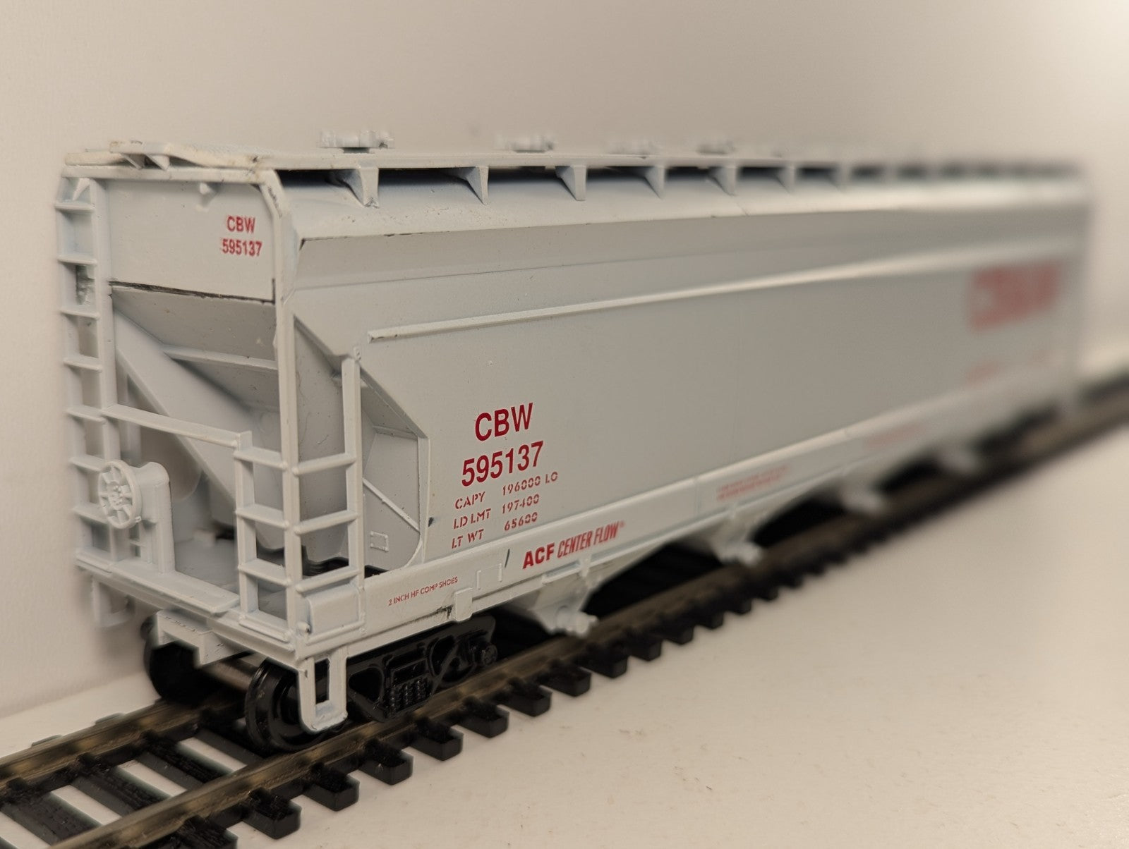 Athearn HO Scale ACF Center Flow Covered Hopper 595137