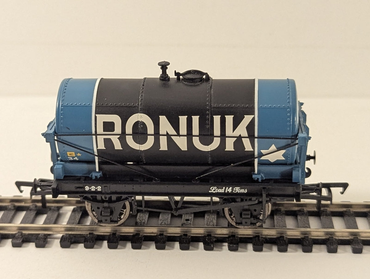 Bachmann OO Gauge 14T Tank Wagon Ronuk 34 37-654A