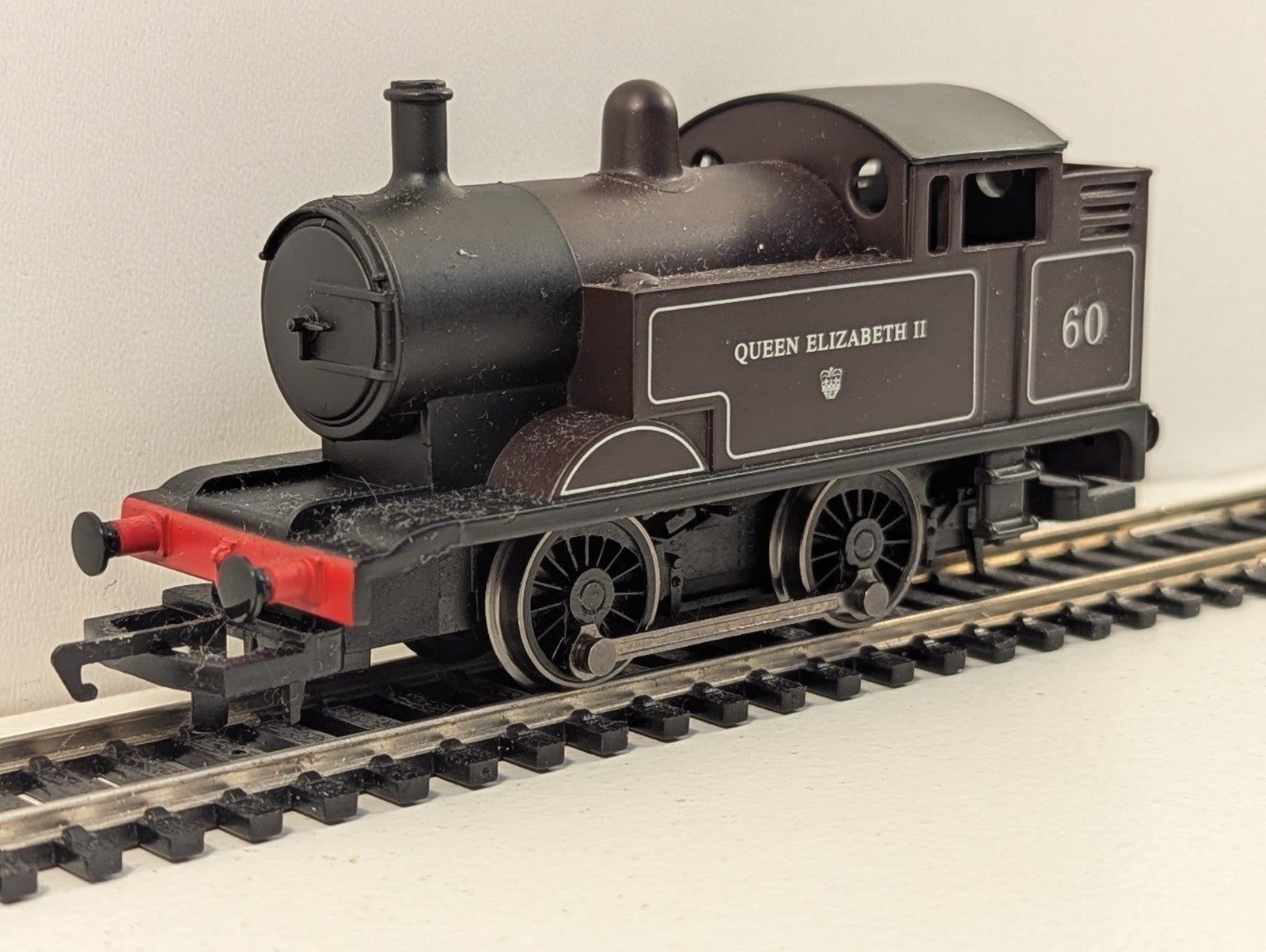 Hornby R3091 OO Gauge BR 0-4-0 Queen Elizabeth II Collectors Club 2012