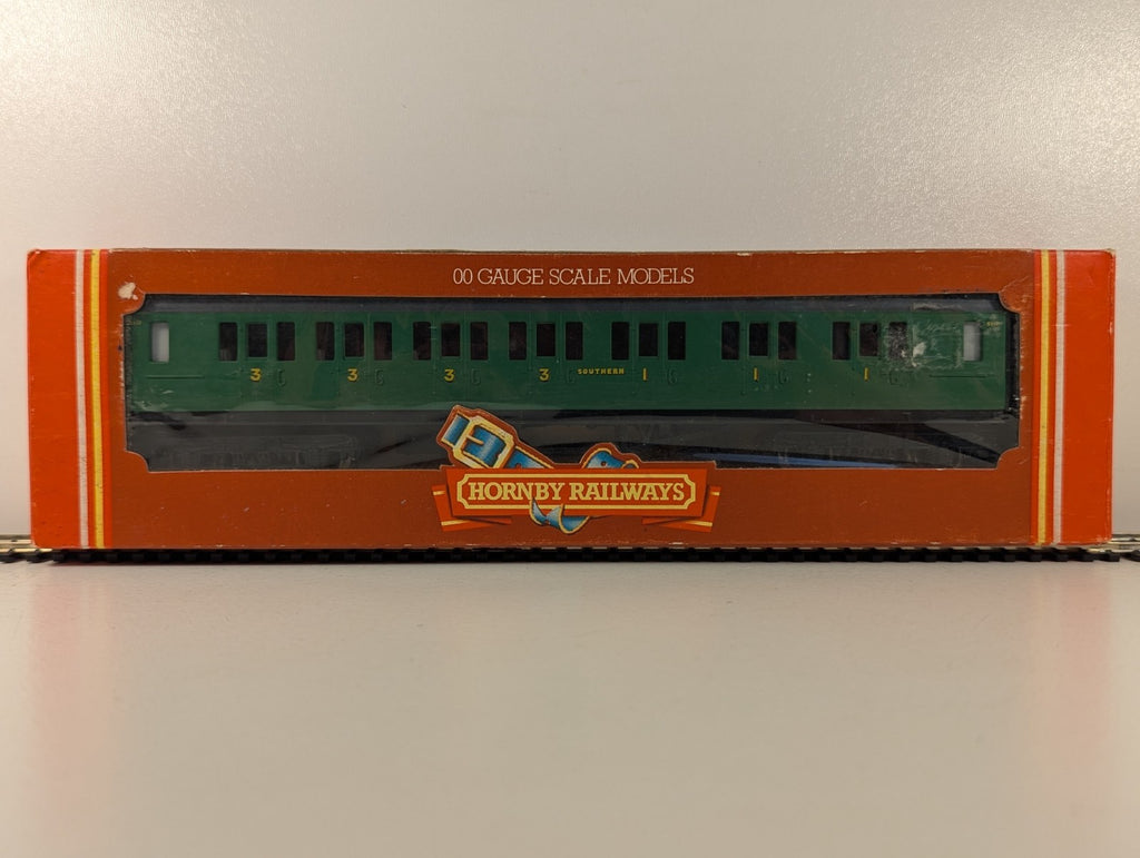 Hornby OO Gauge SR Composite Coach Passenger Coach 5117