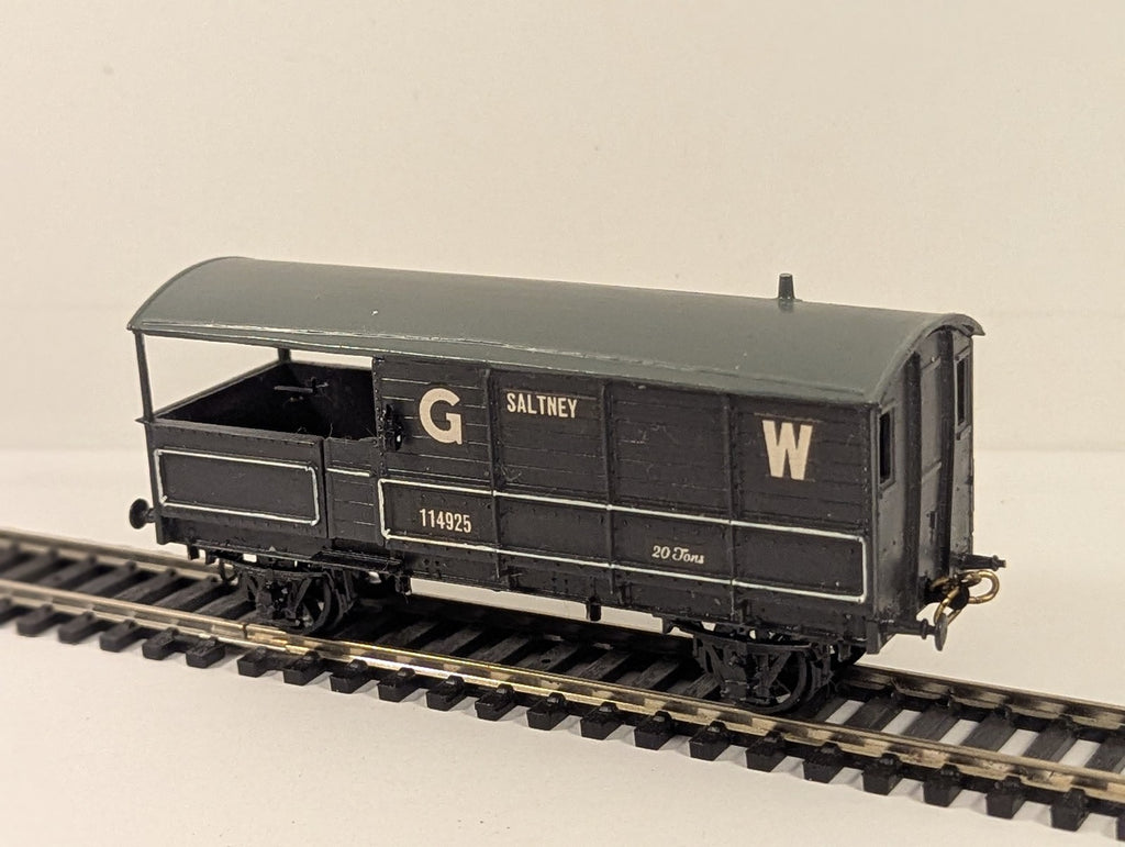 Kit Built OO Gauge GWR Toad Brake Van 'Saltney' 114925 GWR Grey