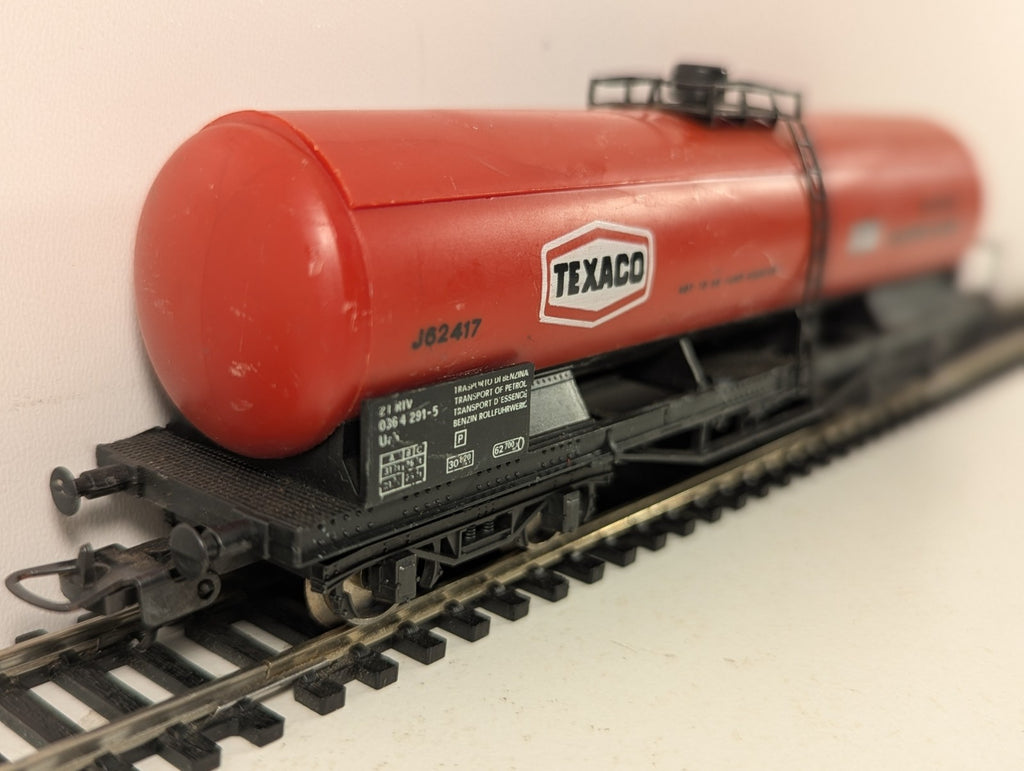 Lima OO Gauge Texaco Milford Haven Bogie Tanker Tank Wagon