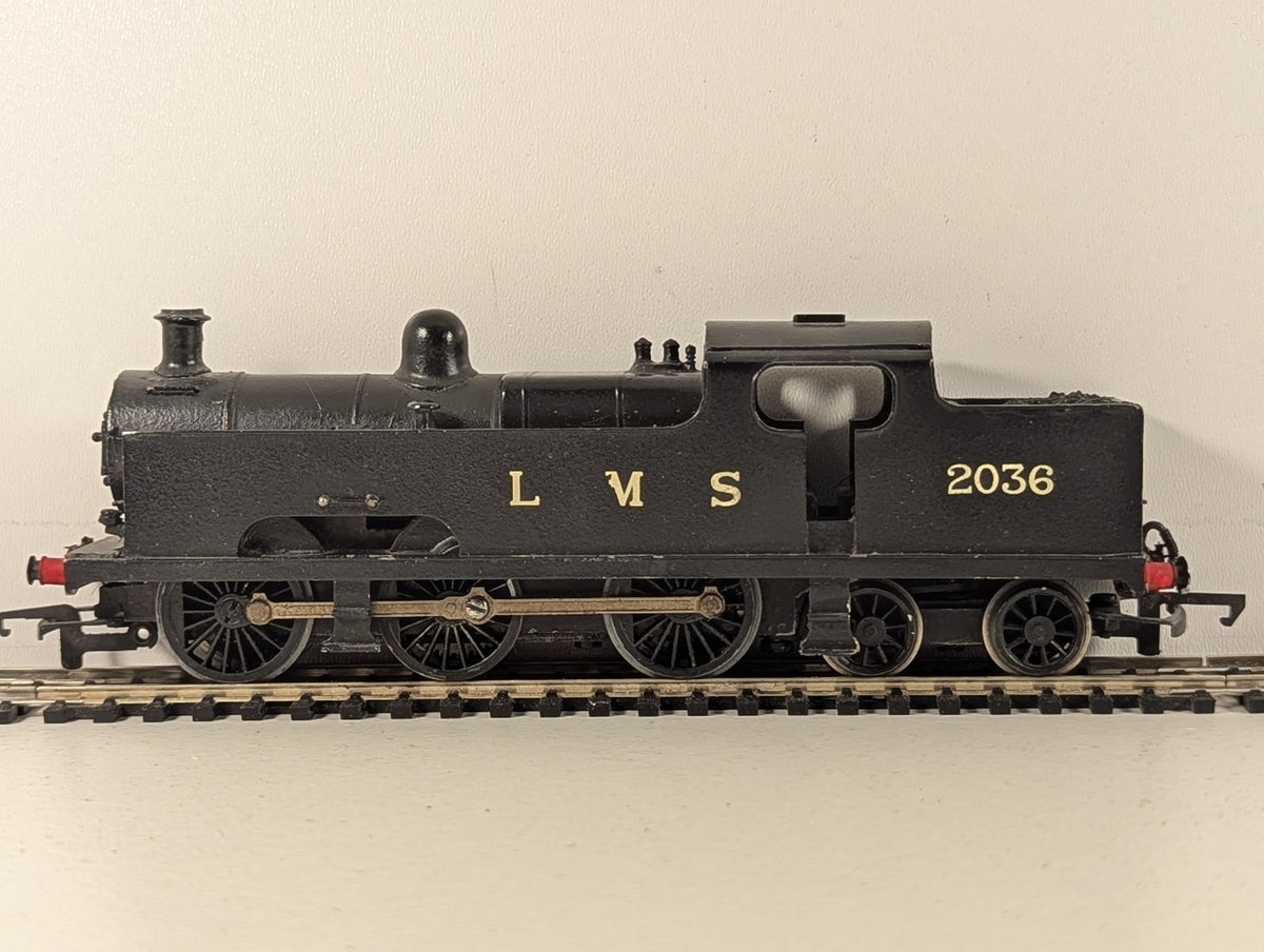 Wills Finecast OO Gauge L.M.S. 0-6-4 Tank (2,000 Class) 'Flatiron'