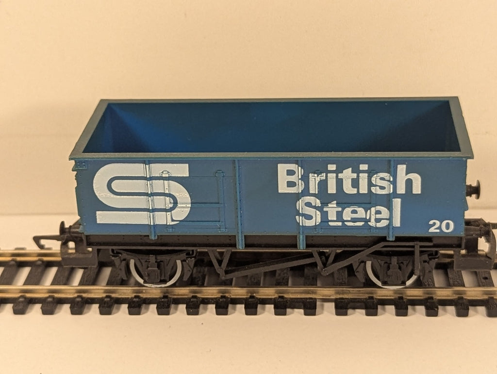 Hornby R211 OO Gauge British Steel Open Wagon 20