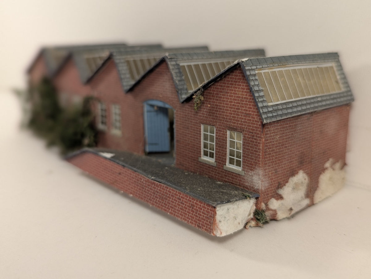 Metcalfe N Gauge Red Brick Factory Building