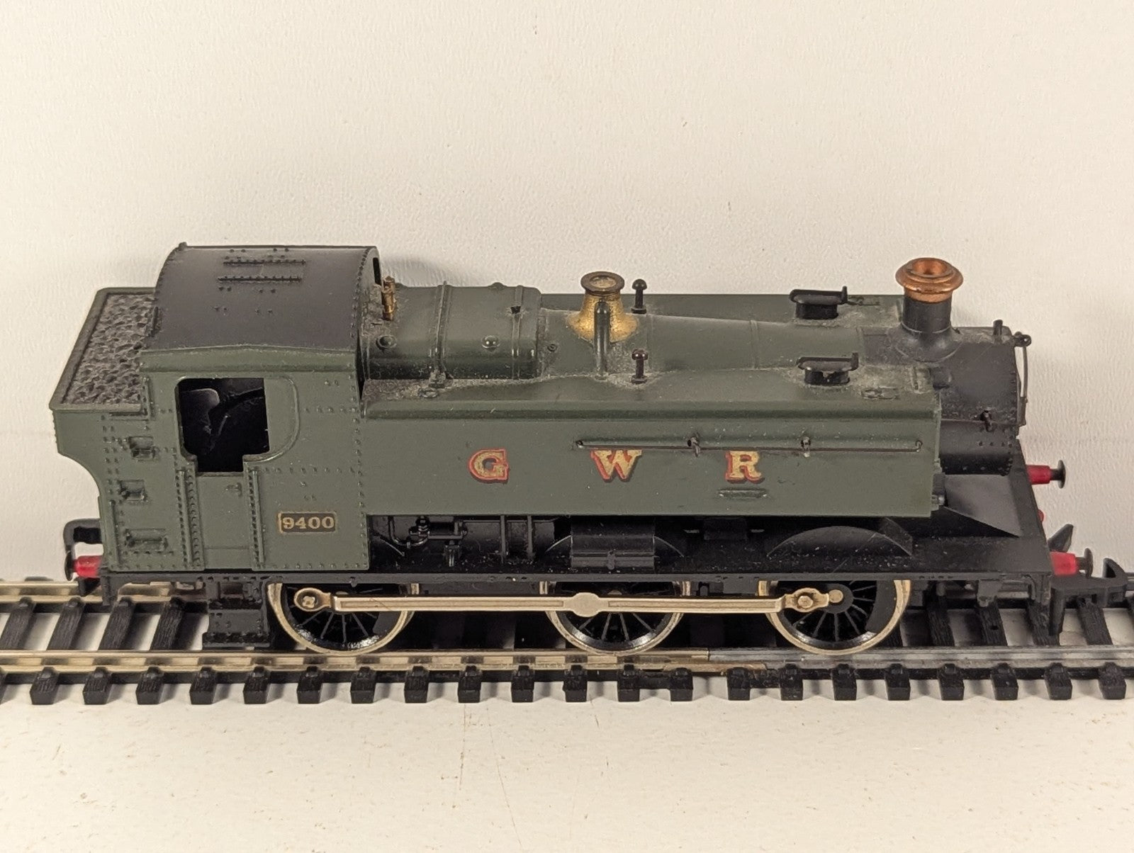 Lima OO Gauge GWR Class 94XX Pannier Tank Locomotive