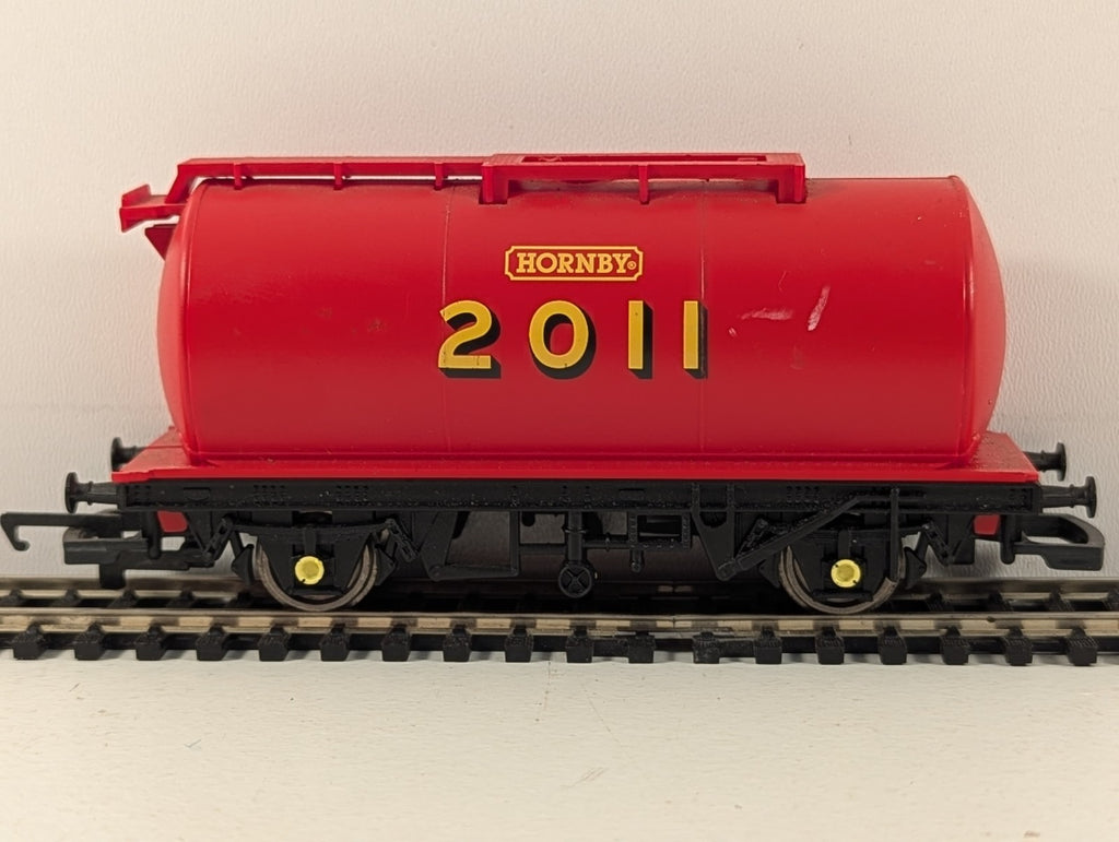 Hornby R6547 OO Gauge 2011 Tank Wagon