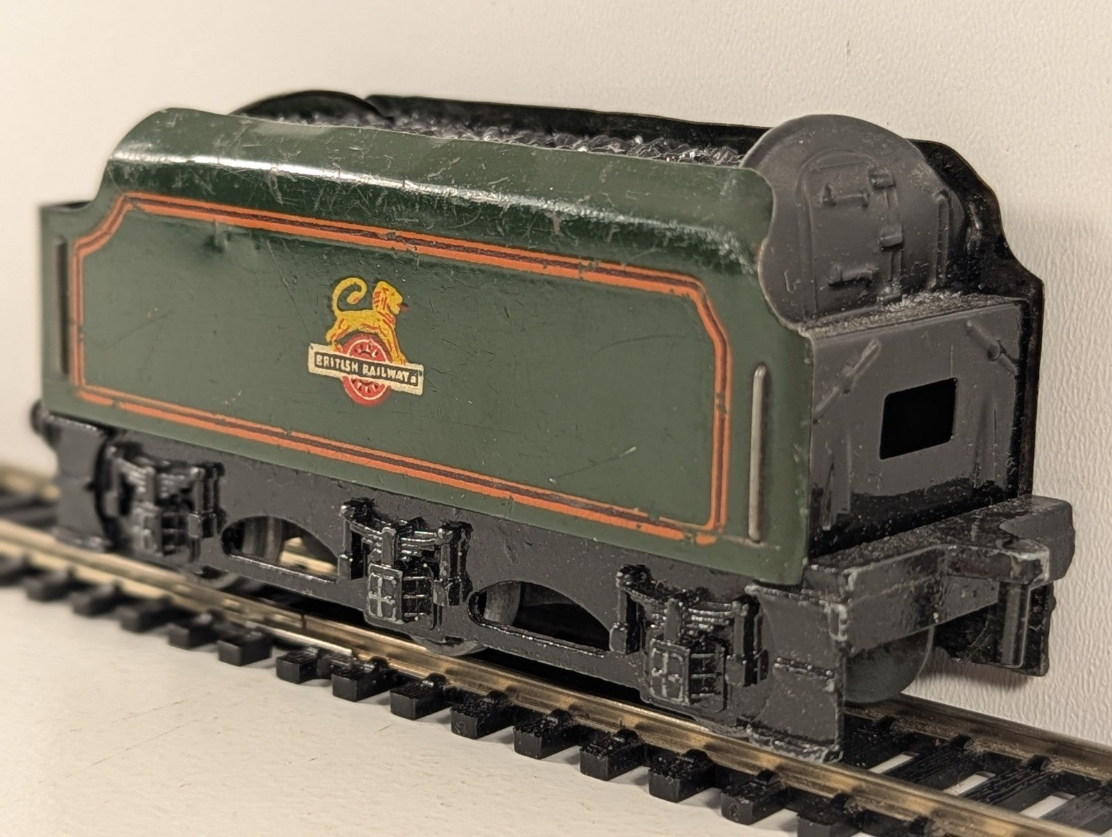 Hornby Dublo OO Gauge Stanier Tender BR Lined Green - Spares/Repairs