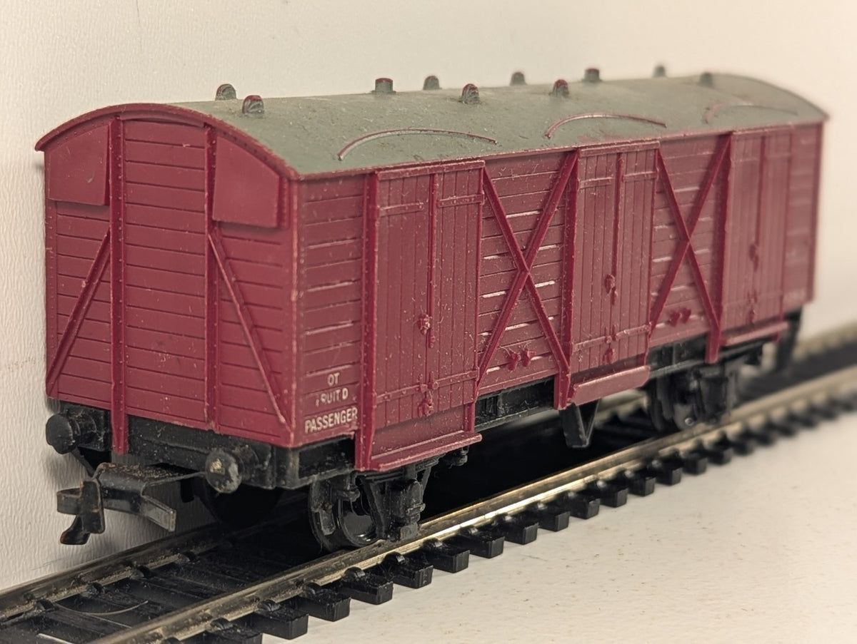 Hornby Dublo OO Gauge BR Fruit D Van Goods Wagon W2910 BR Maroon 4315
