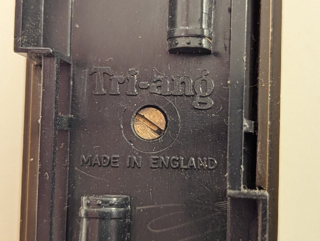 Tri-ang R228 OO Gauge 9-Inch Pullman 1st Class Parlour Coach "Anne"