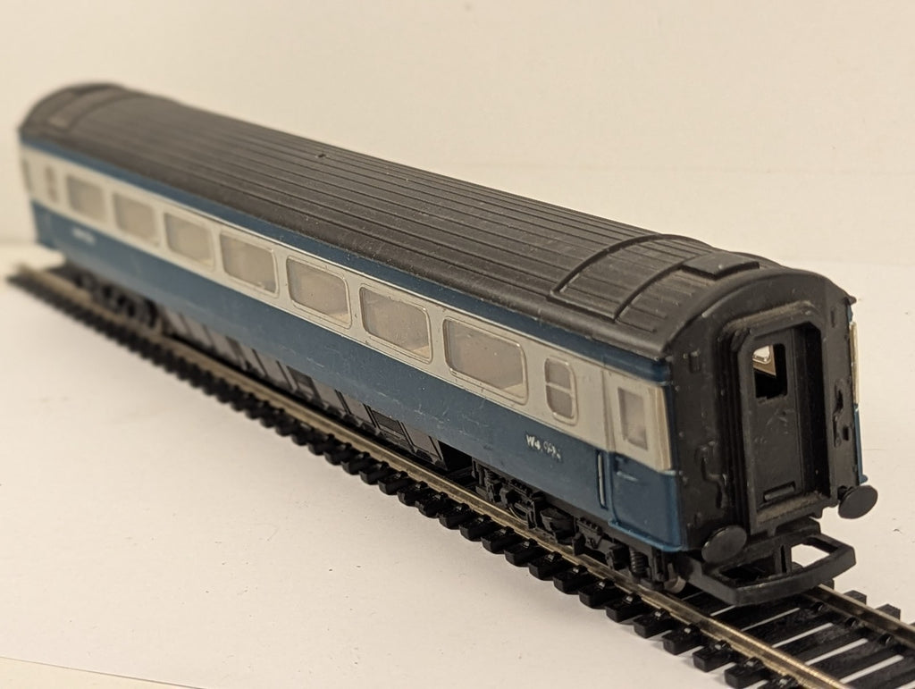 Hornby R439 OO Gauge BR Blue Grey Mk3 Inter-City Coach
