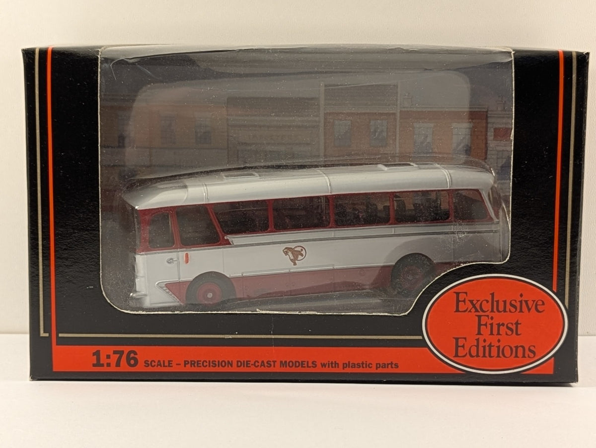 EFE Harrington Grenadier Coach – Ellen Smith Livery – 1:76 Scale